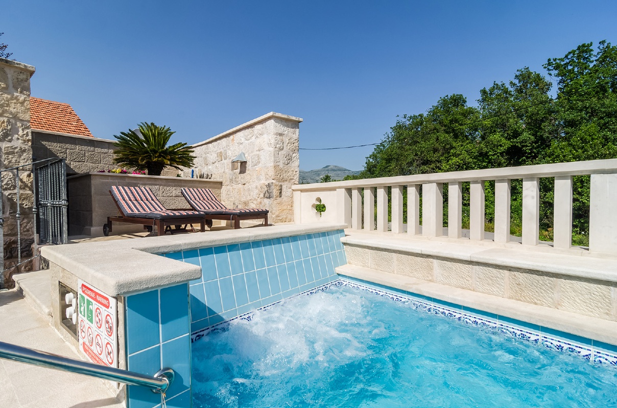 Studio Antica, Apartment with private swimming pool