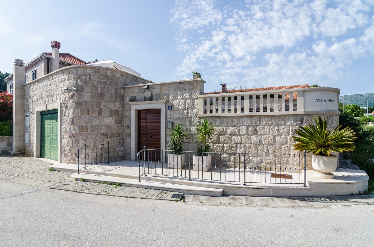 Studio Antica, Apartment with private swimming pool