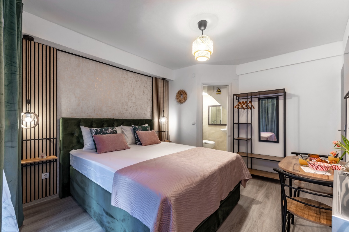 Old Town FANtastic 1