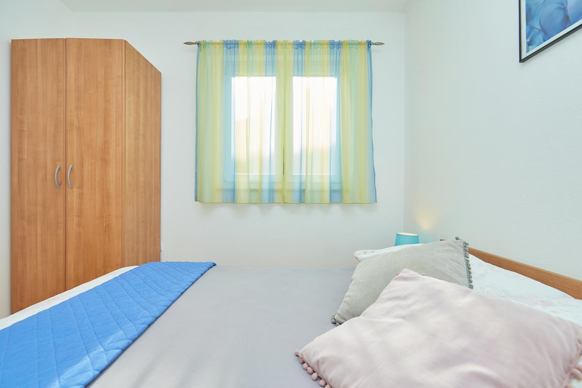 Apartments Zelic Tucepi Blue Apartment 1321, Tučepi, Makarska Riviera, Split region