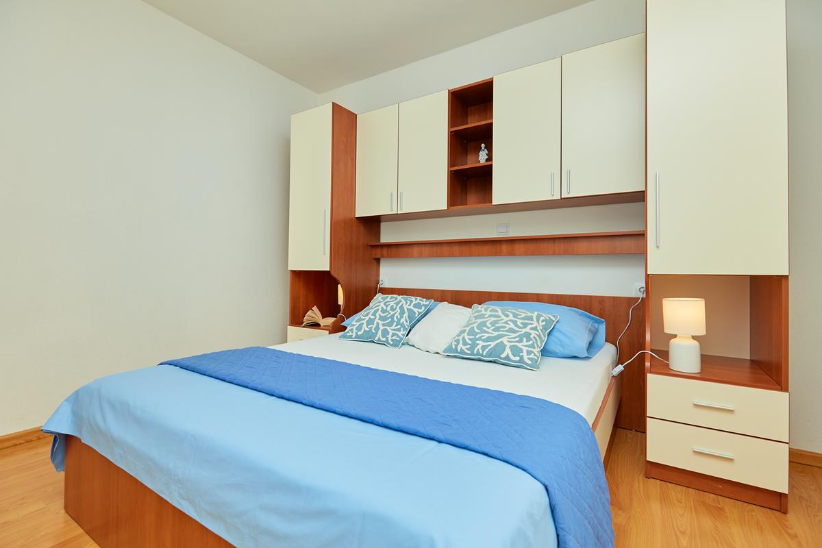 Apartments Zelic Tucepi Blue Apartment 1321, Tučepi, Makarska Riviera, Split region