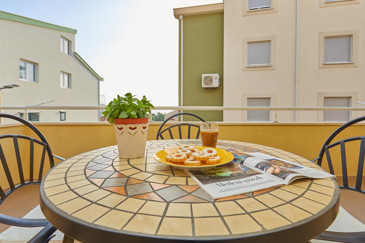 Apartments Zelic Tucepi Yellow  Apartment 1322, Tučepi, Makarska Riviera, Split region